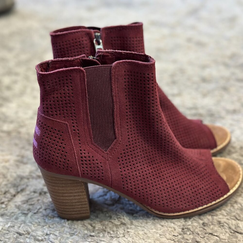 Toms Wide 6.5 Burgundy Red Open Toe Booties Suede Peep Toe Leather Majorca Open - Picture 3 of 10